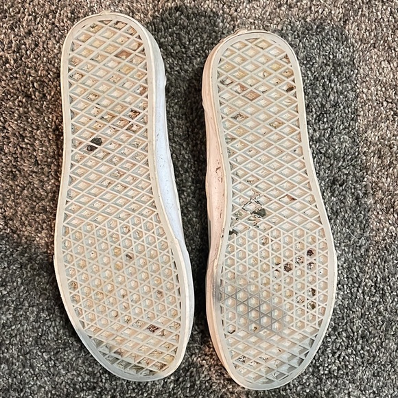 White slip on vans - Picture 4 of 4